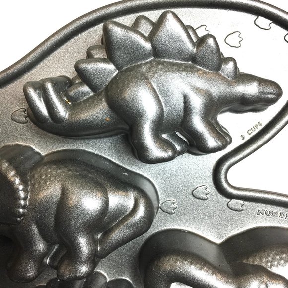 NORDIC WARE Dinosaur Muffin Cupcake Pan EUC - Picture 10 of 12